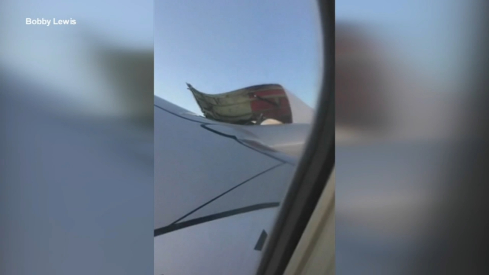 photo United Airlines Denver Engine united airlines plane s engine trouble