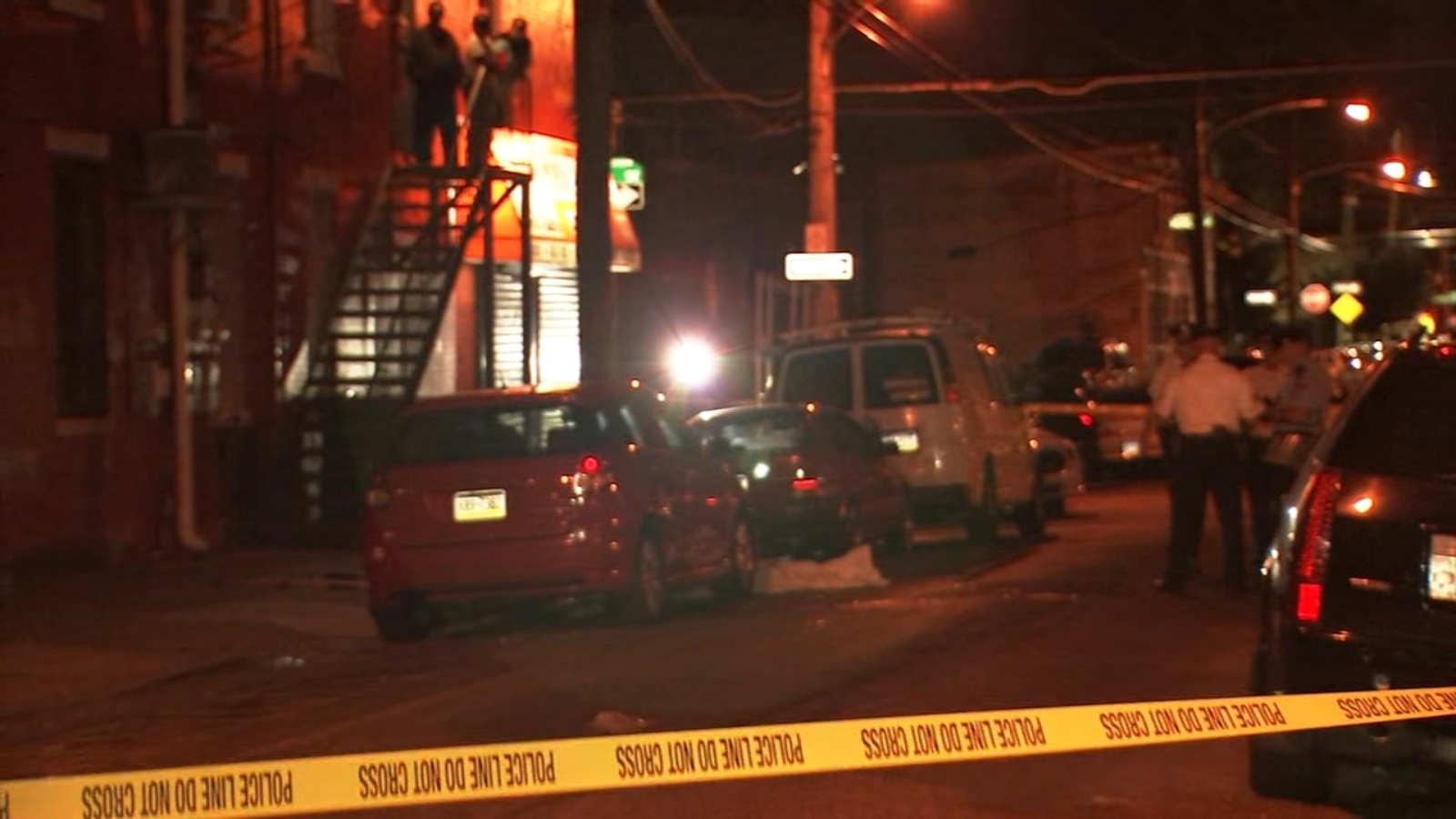 One dead after Kensington triple shooting - 6abc Philadelphia