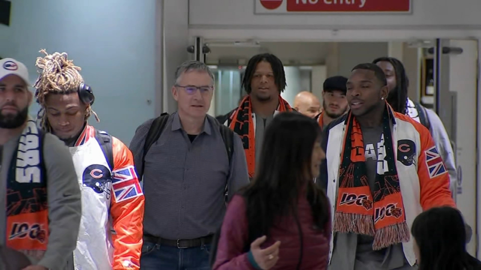 Chicago Bears arrive in London ahead of game with Oakland Raiders at
