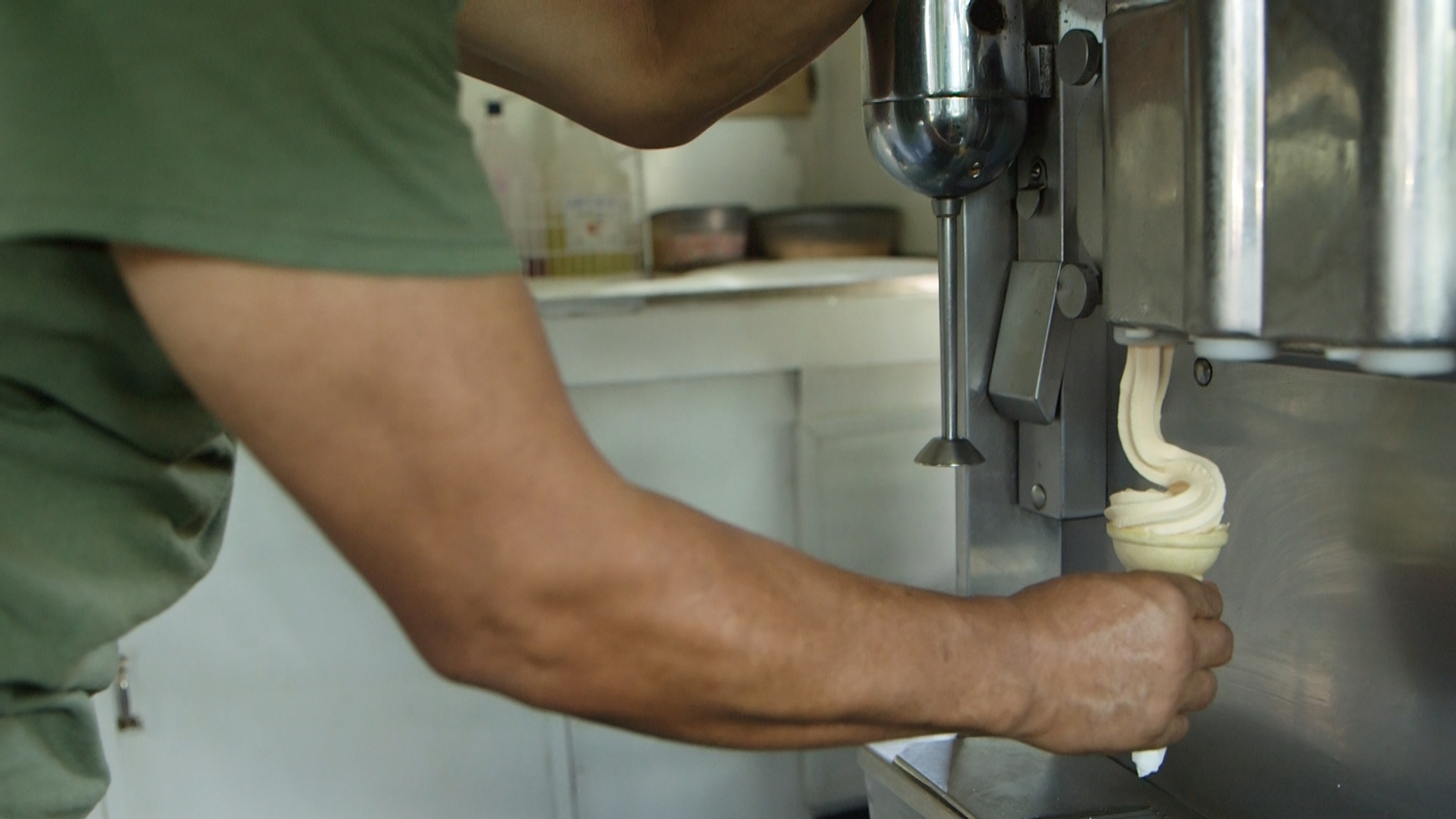 Mario the Ice Cream Man ABC7 Chicago