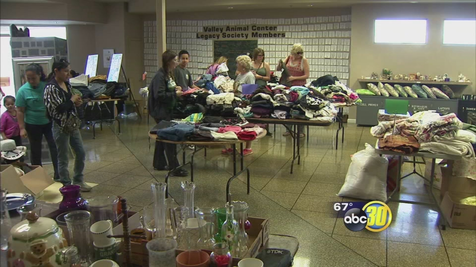 Yard and bake sale benefits Valley Animal Center ABC30 Fresno