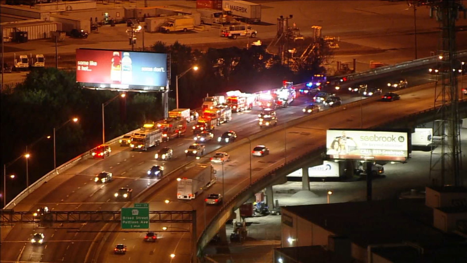 Tractor trailer crash causes delays on I-95 in South Philadelphia ...