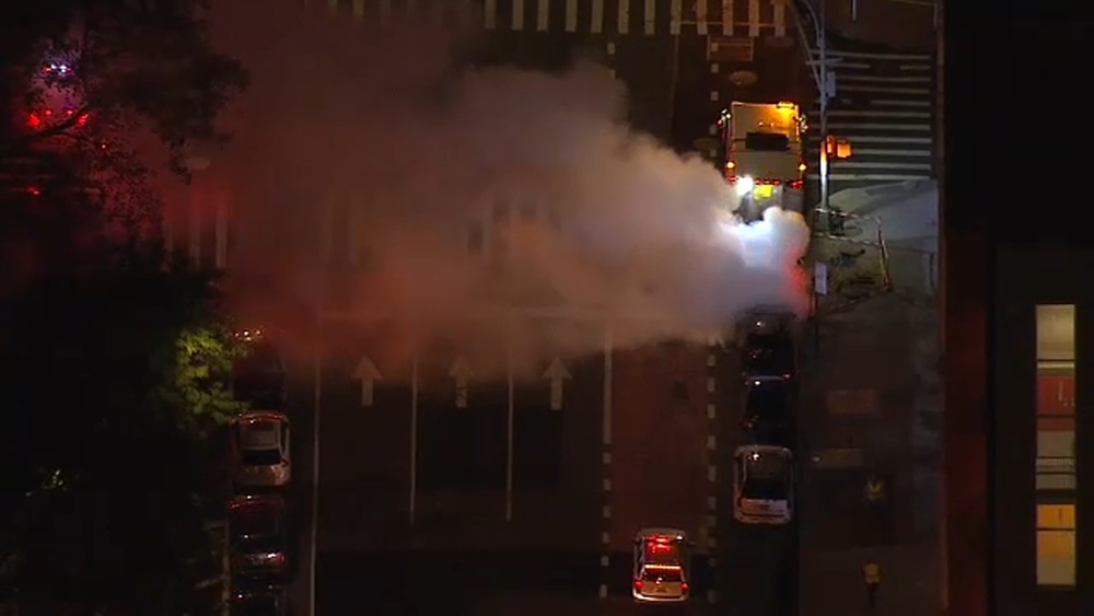 Steam leak forces closures on 1st Avenue