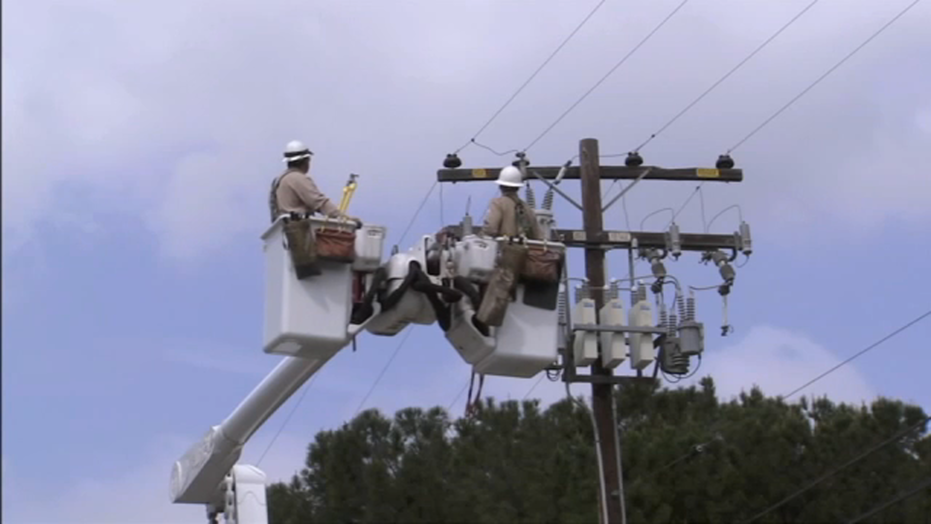 Southern California Edison considers - 5602916 100819 Kabc Edison Outages Img