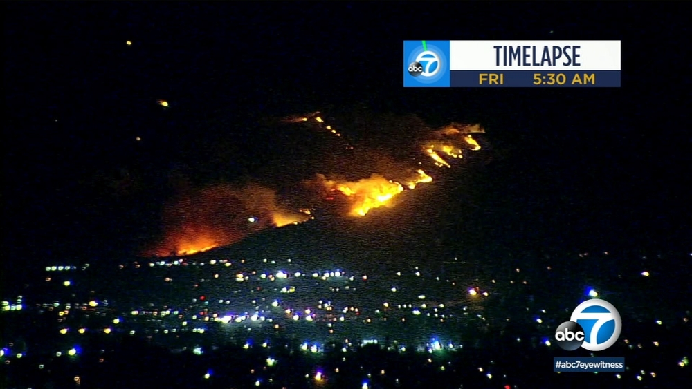 Time lapse shows fast-moving Saddleridge Fire in Porter Ranch area
