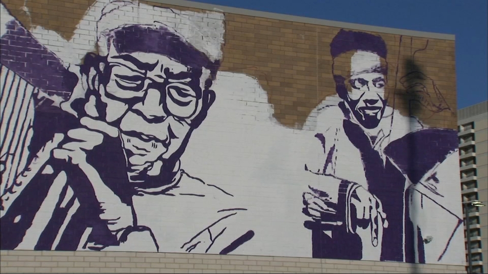 New mural celebrates cultural legacy of Chicago's Bronzeville neighborhood