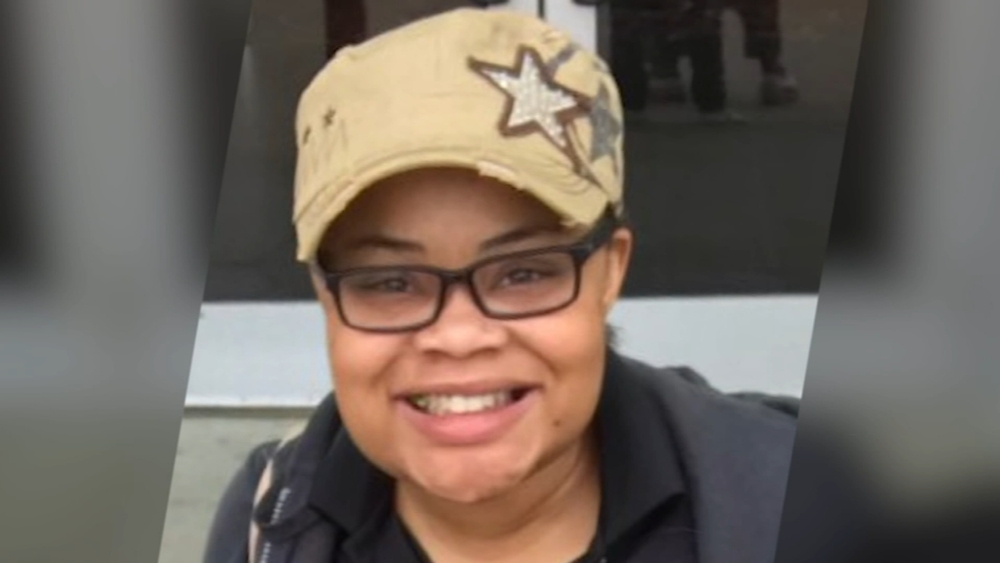 Outrage grows after Texas officer kills woman in her own home