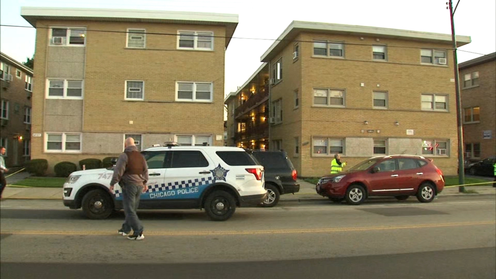 Suspect in custody after 4 killed, 1 critical in Dunning apartment
