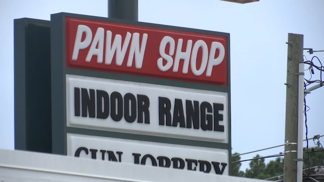 Fayetteville police investigating after woman dies from gunshot at pawn shop's shooting range
