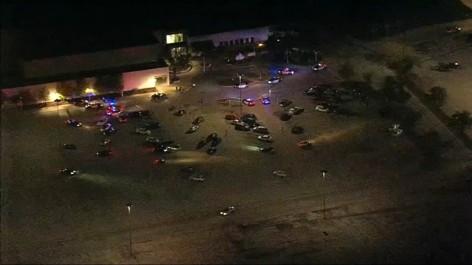 River Oaks Center Mall shooting 2nd teen dies after shooting in