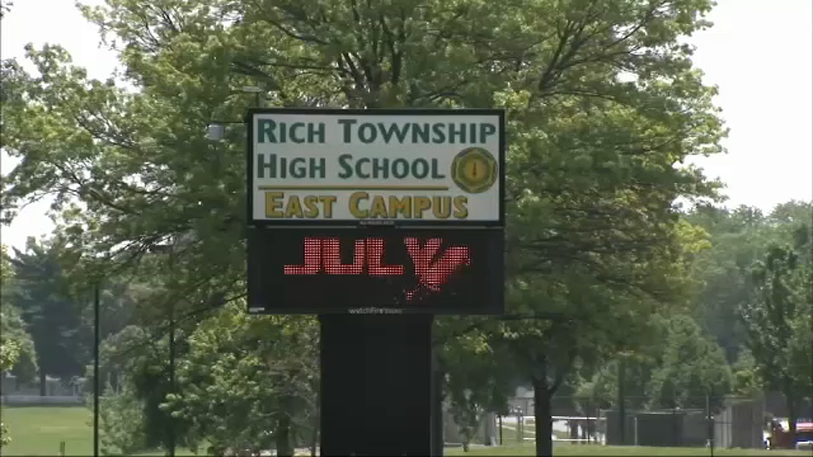 Rich Township District 227 votes to close Rich East High School ABC7
