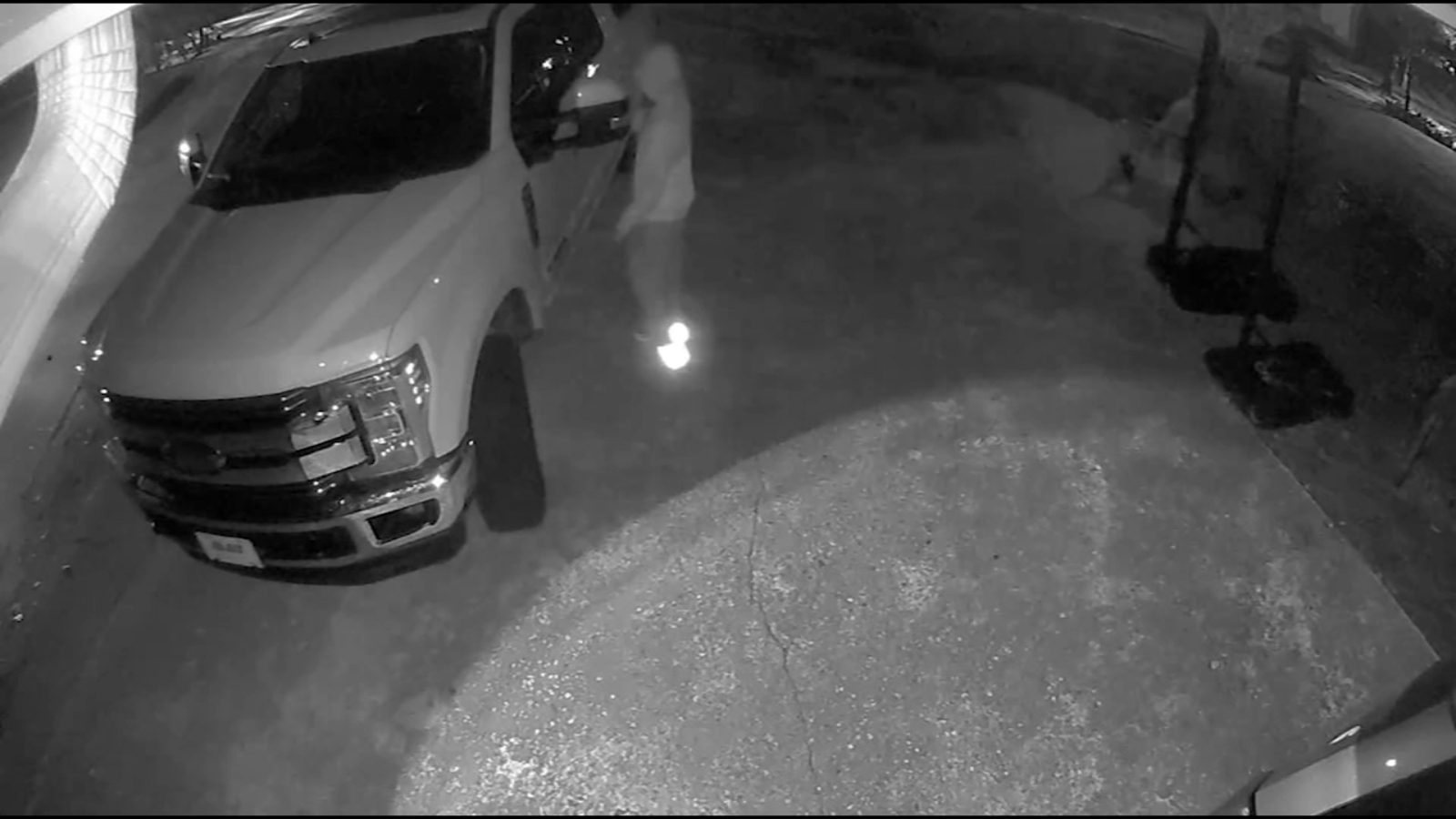North Hills residents on alert after car breakin attempts caught on