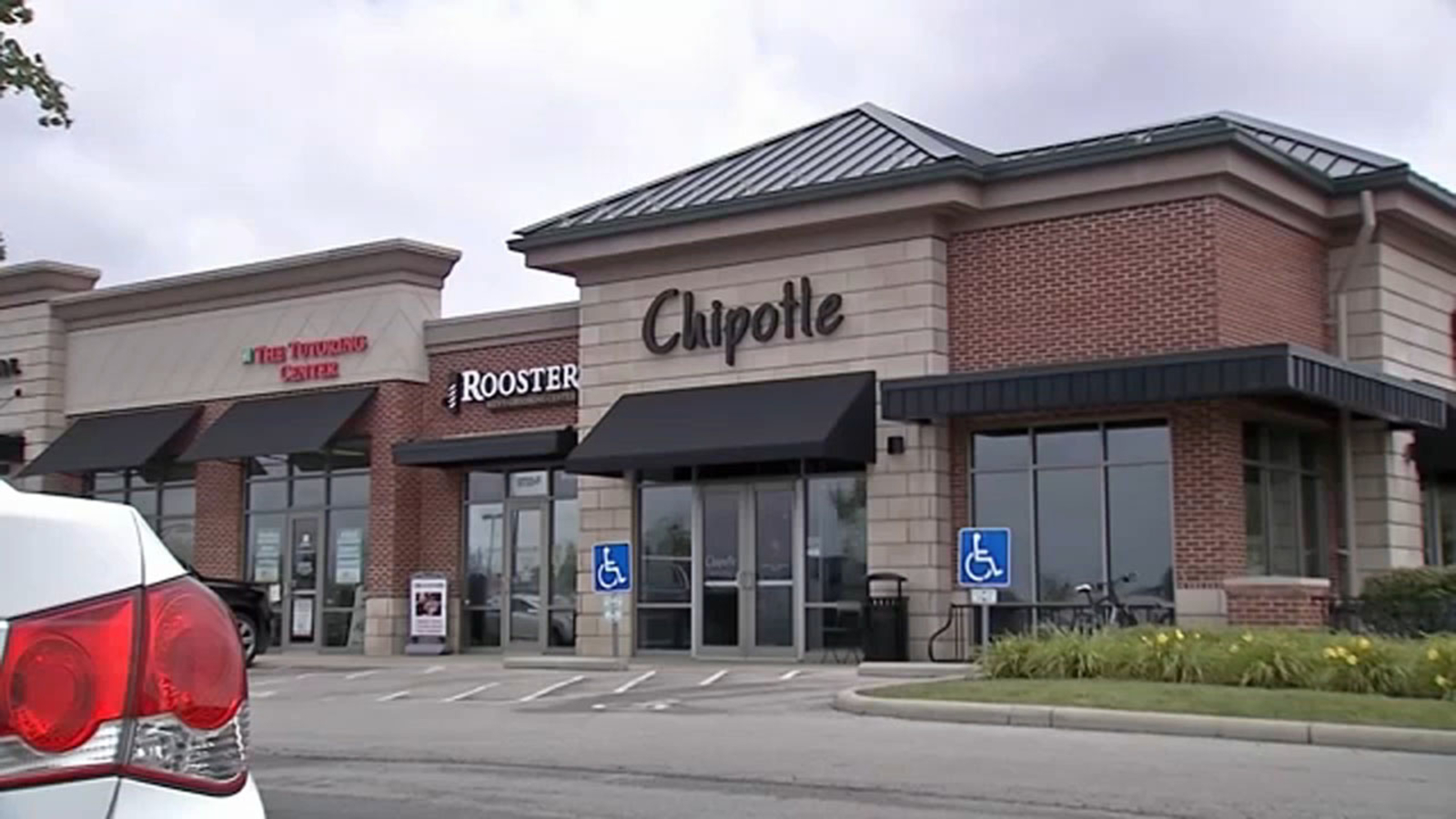 Chipotle to cover 100 of tuition costs for business, technology