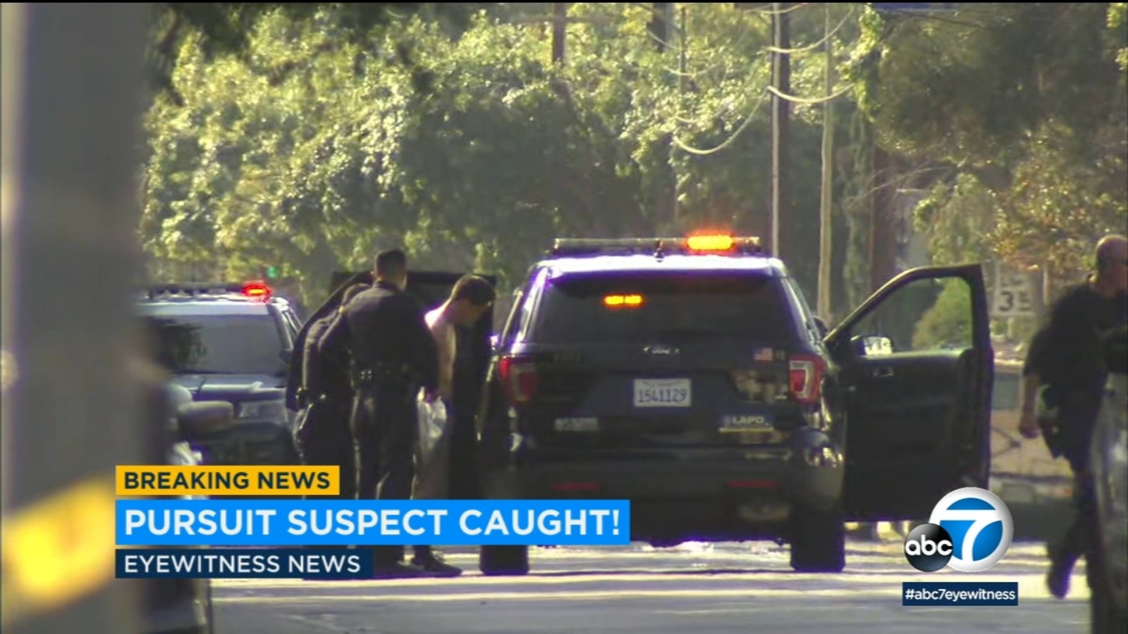 Chp Motorcycle Officer Crashes As Driver Leads Authorities On High Speed Chase Through San Fernando Valley Abc7 Chicago