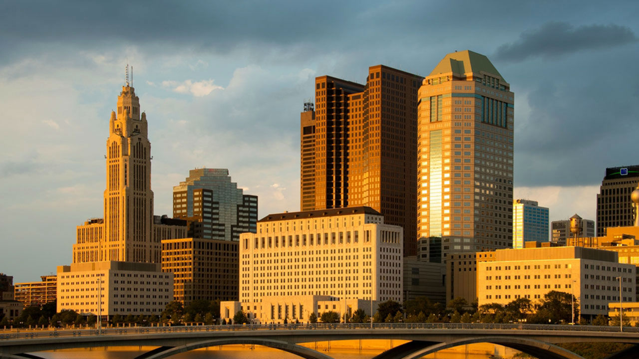 22. Columbus, Ohio., 46.04 weekly hours spent working/commuting.