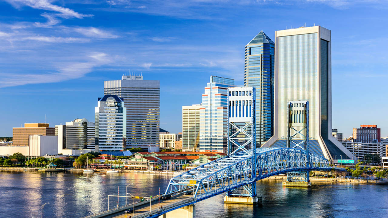 19. Jacksonville, Fla., 46.10 weekly hours spent working/commuting.