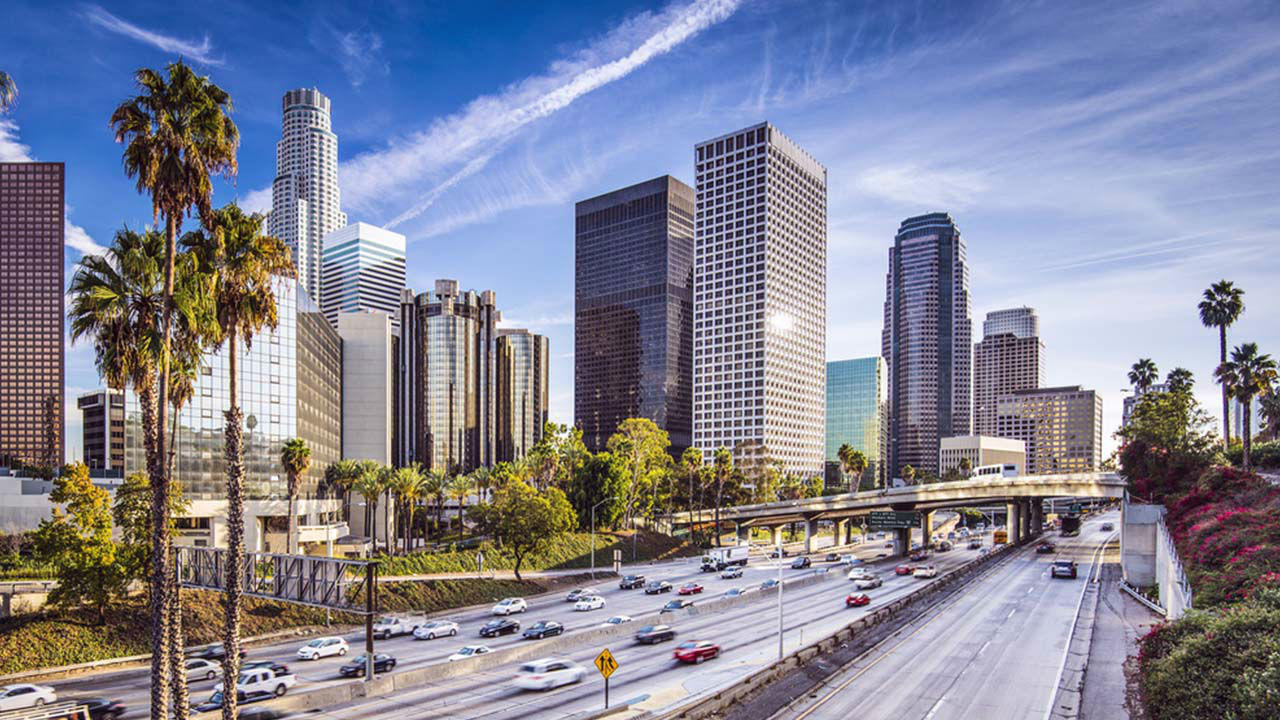 17. Los Angeles, 46.48 weekly hours spent working/commuting.