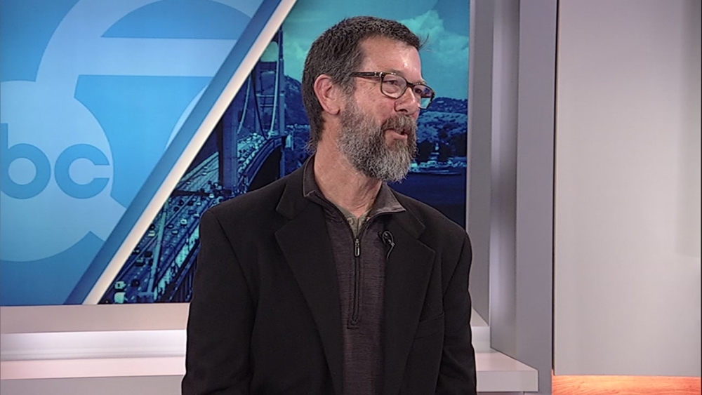 Oakland sailor returns from historic solo journey