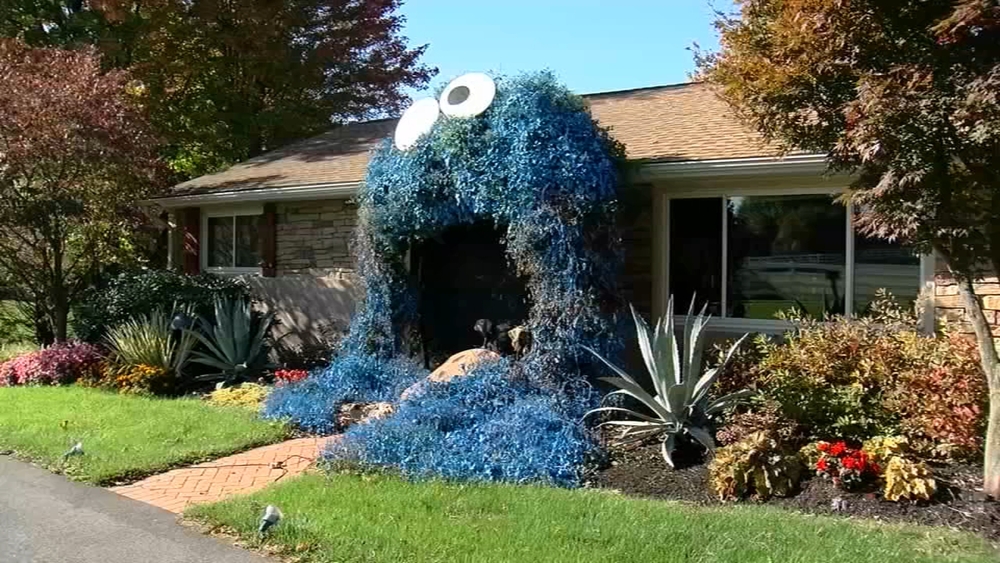 Halloween display turns home entrance into Cookie Monster