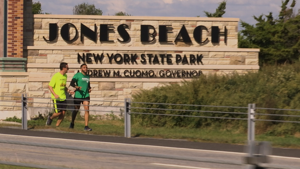 Blind veteran training for first NYC marathon