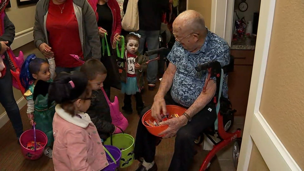 Seniors overwhelmed by young visitors on Halloween