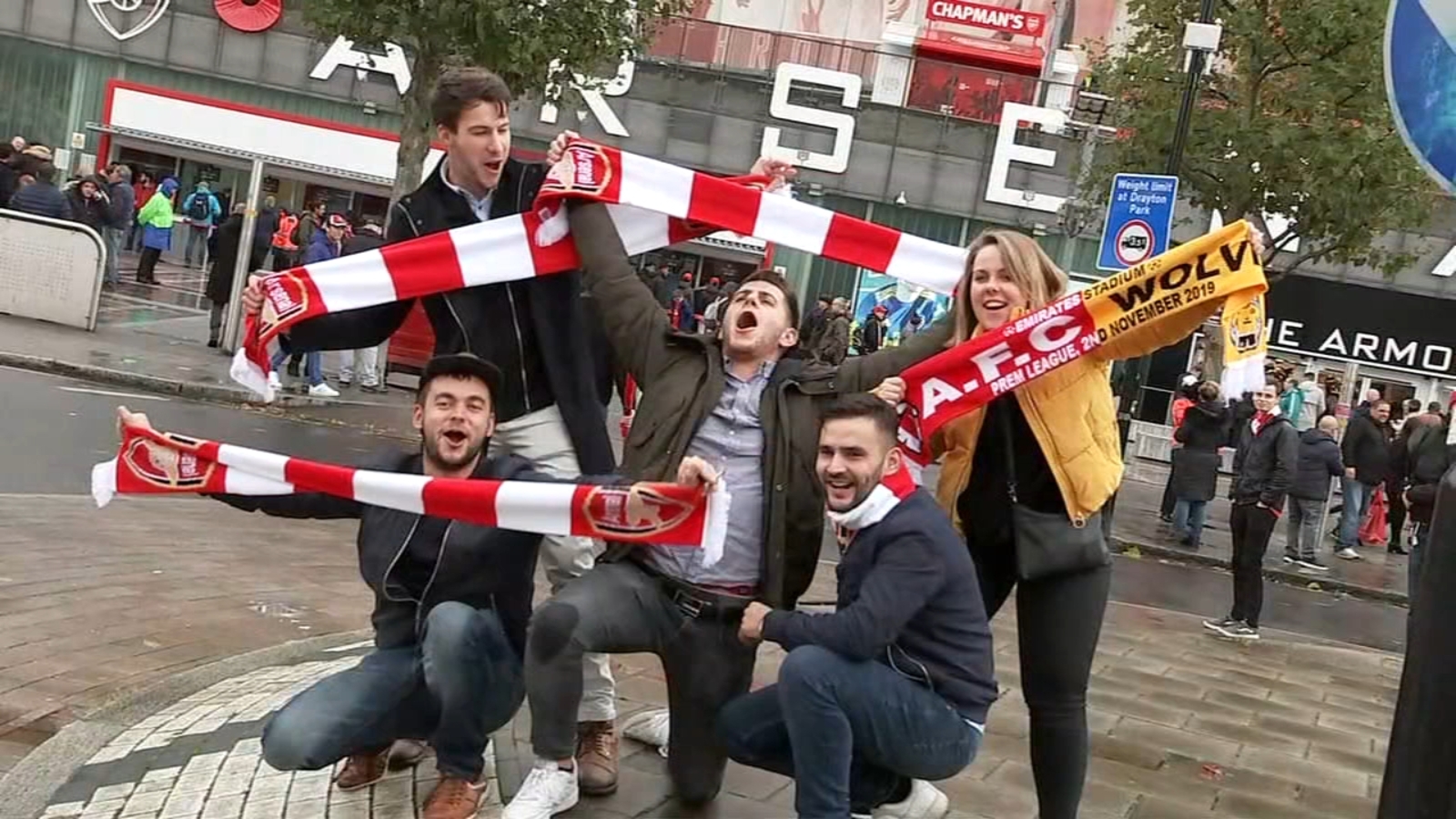 british-fans-react-to-the-texans-being-in-london-abc13-houston