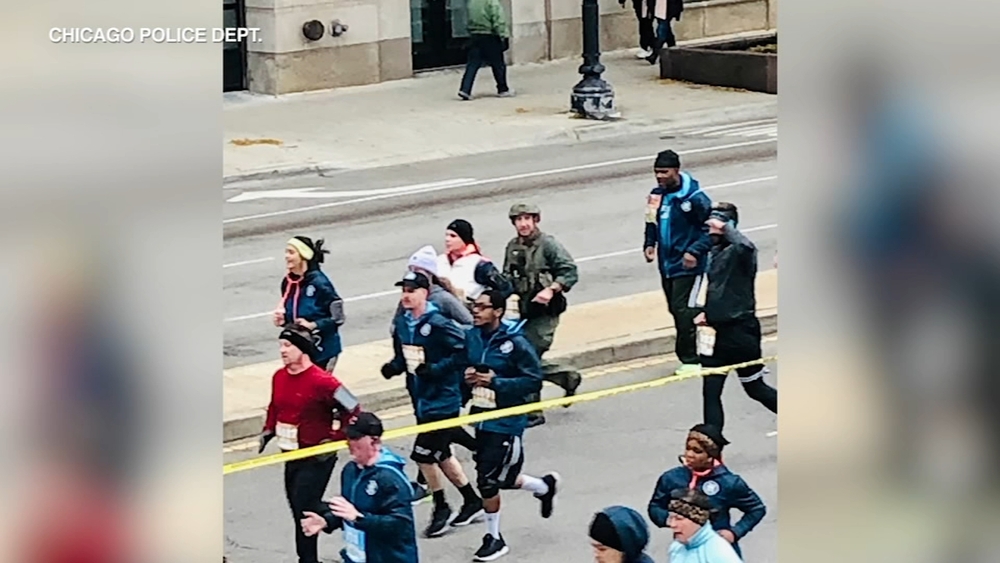 Chicago police sergeant running in Hot Chocolate Run in full SWAT gear saves life, gets engaged