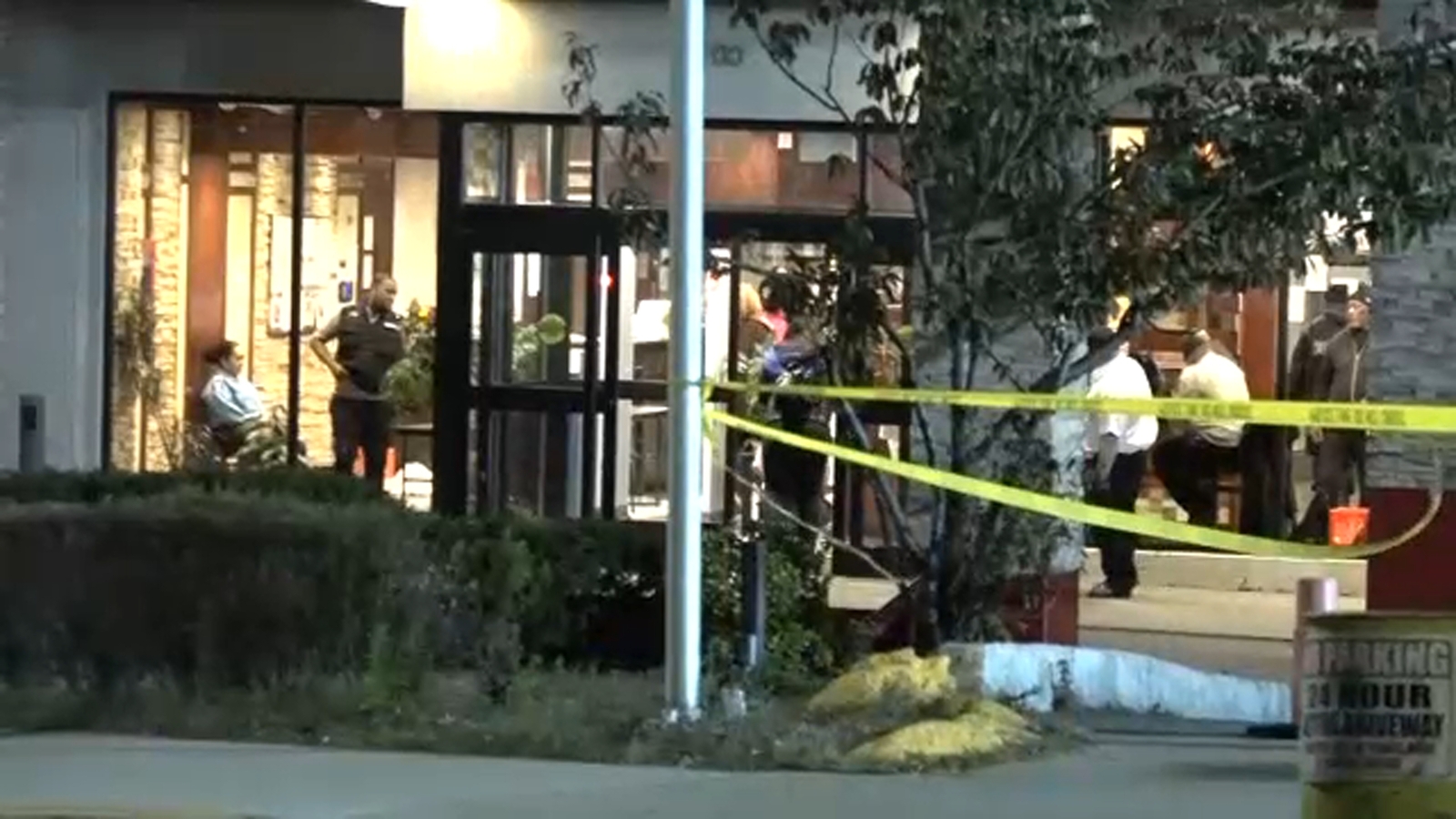 Man fatally stabbed at family homeless shelter in East Elmhurst - ABC7 ...