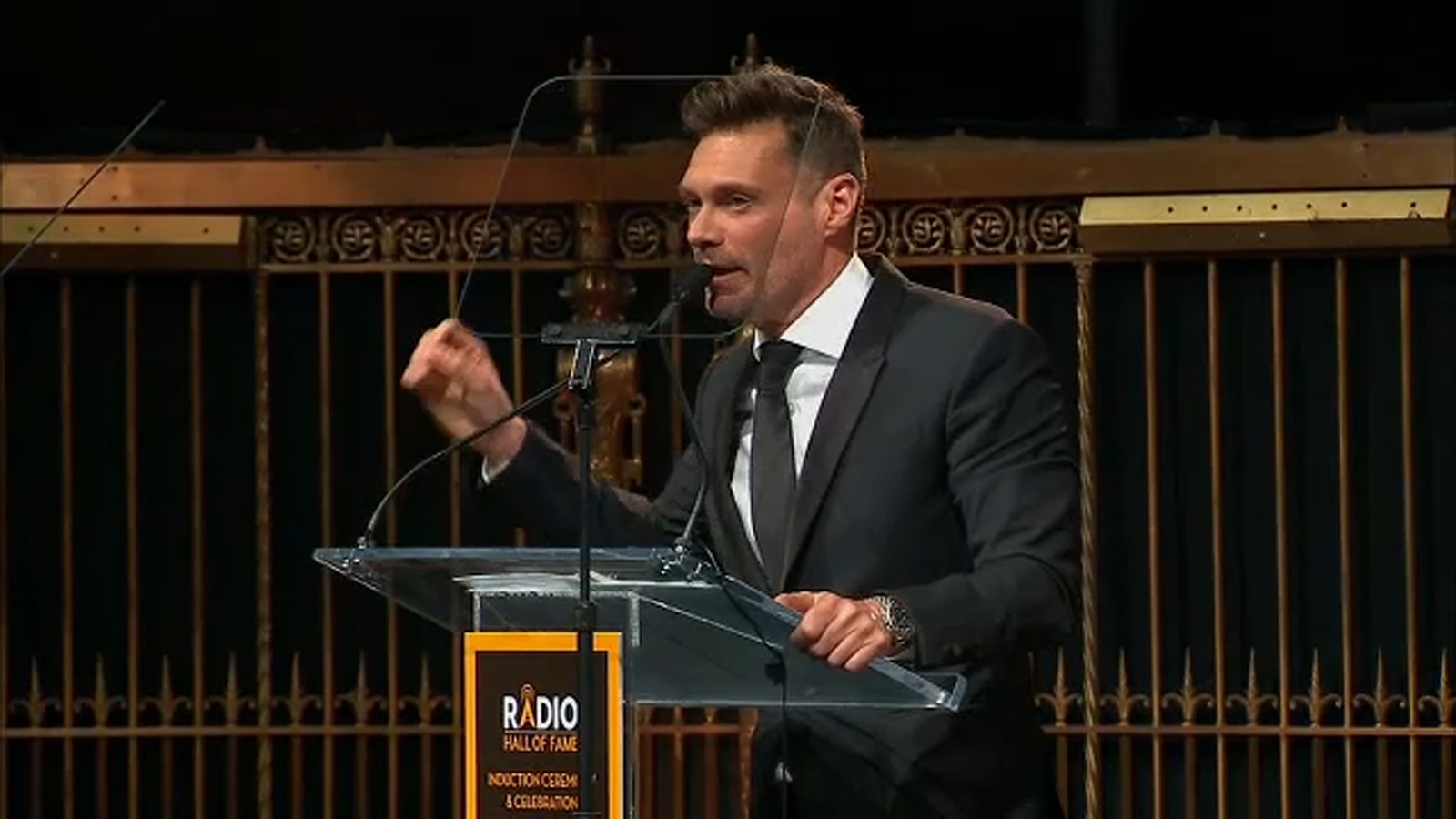 'Live with Kelly and Ryan' co-host Ryan Seacrest inducted into Radio Hall of Fame - WABC-TV