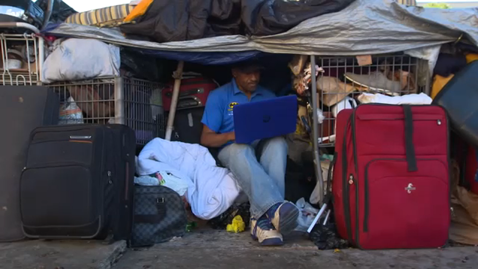 Yale Grad No Longer Homeless Thanks To Help Of Fellow Alum Who Lived Near Homeless Encampment In La Abc7 San Francisco