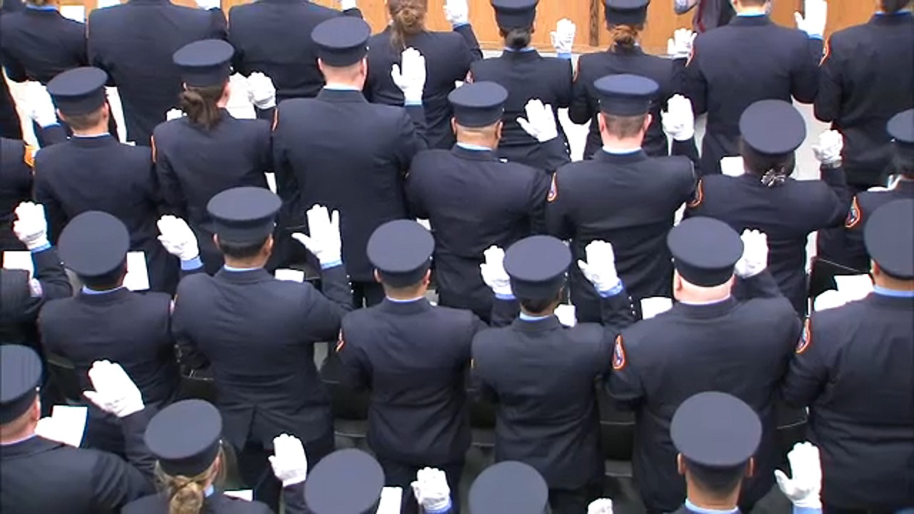 FDNY holds EMT graduation ceremony on Randall's Island