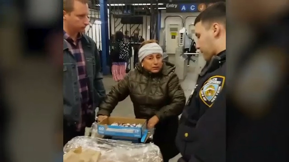 Video shows police handcuffing woman for selling churros inside Brooklyn subway station