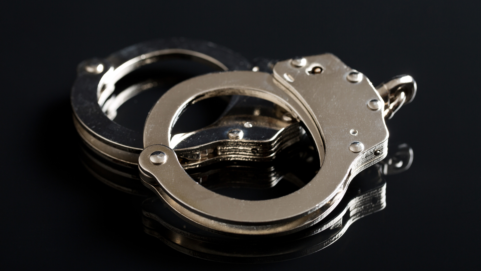 Mario Whitted | Man who shot Fayetteville pawn shop owner sentenced to 45 years in prison - Vimarsana News
