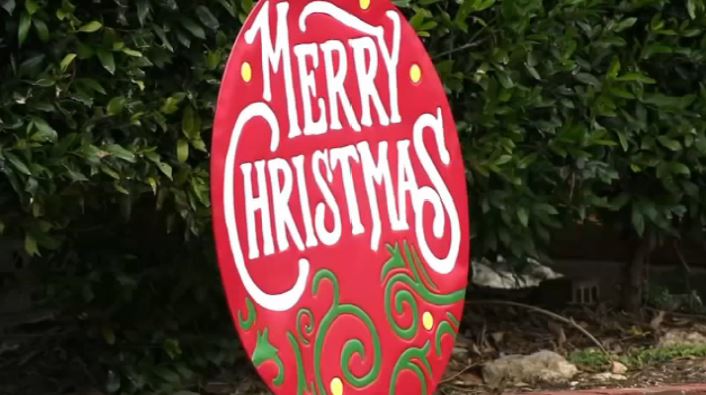 Family receives violation from HOA for having Christmas decorations up "too early"