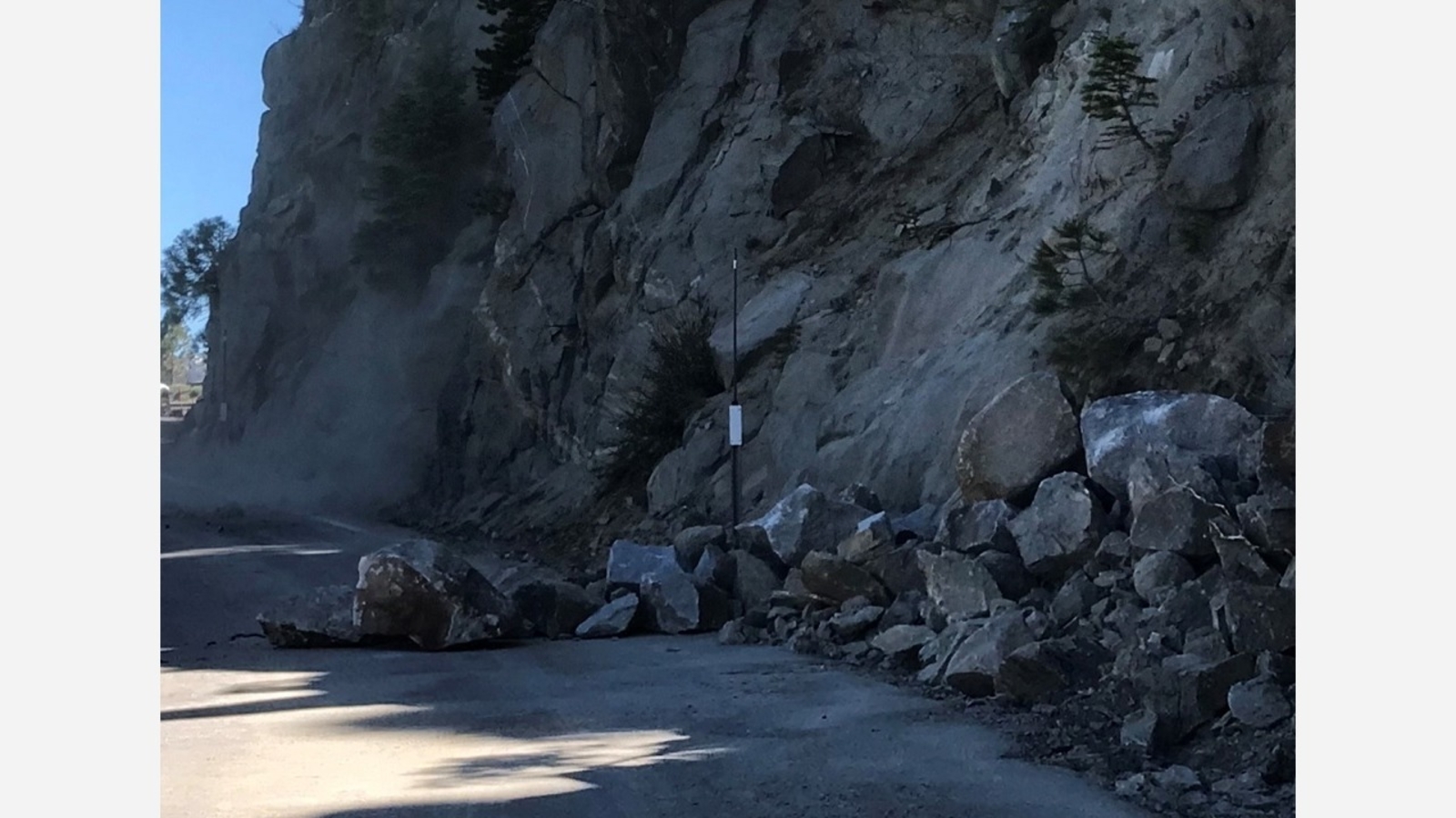 Boulder removal forces Caltrans to close parts of Highway 140