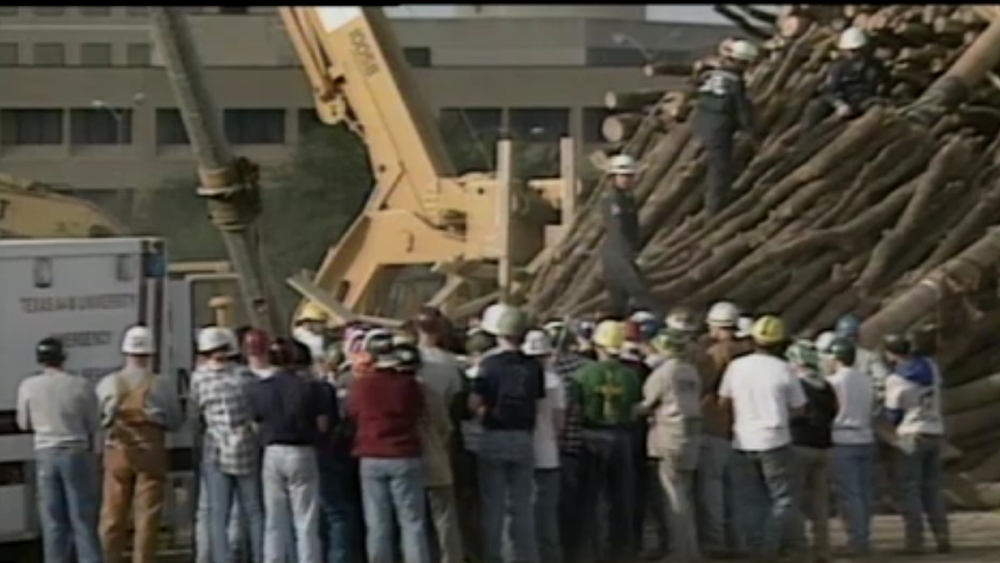 Original report from the bonfire collapse