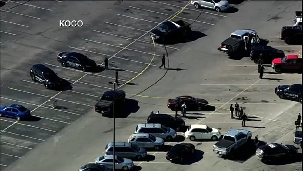 3 killed in shooting at Walmart in Oklahoma