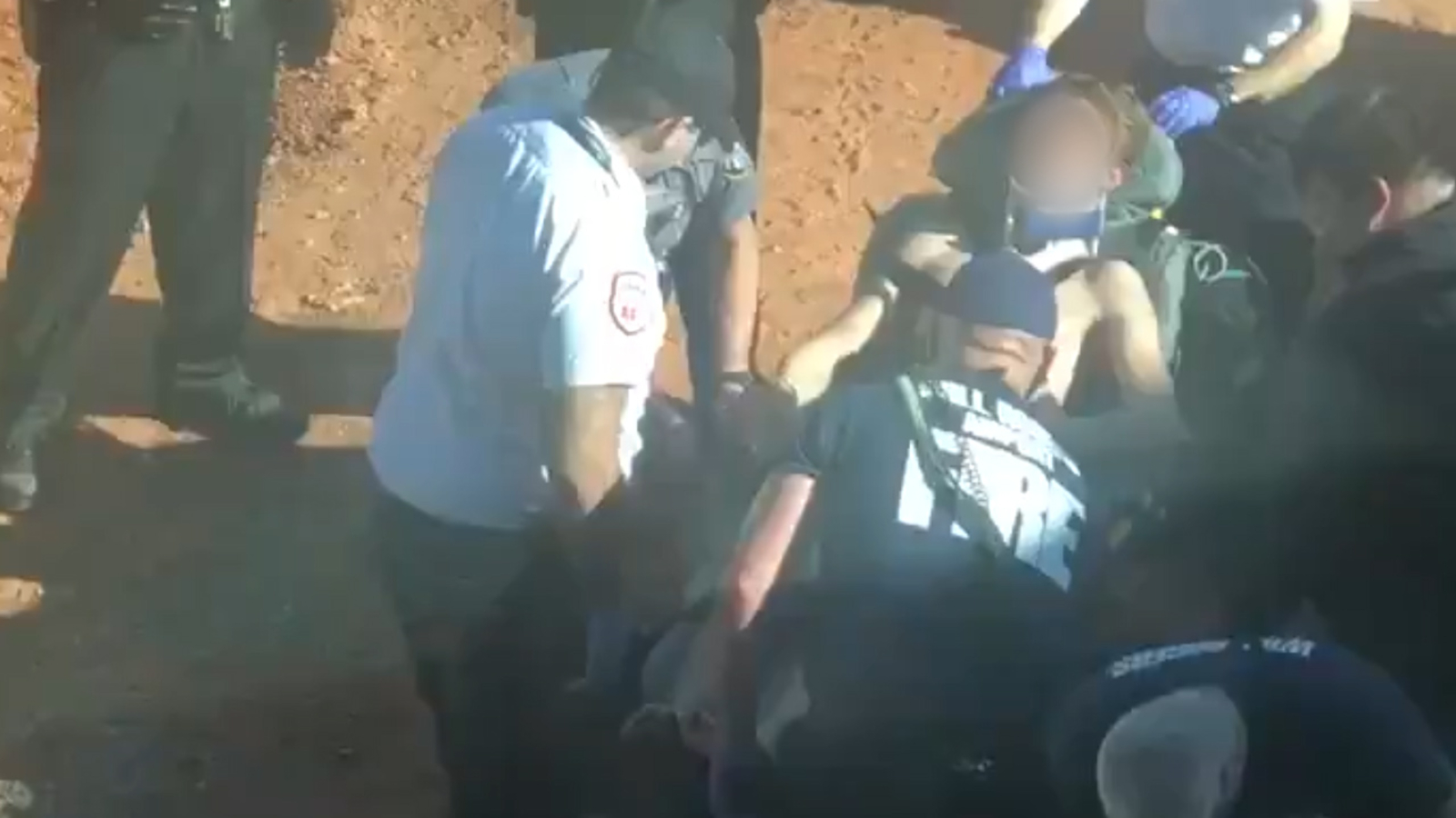 Wanted 16-year-old on Houston flight runs from police onto tarmac - KTRK-TV