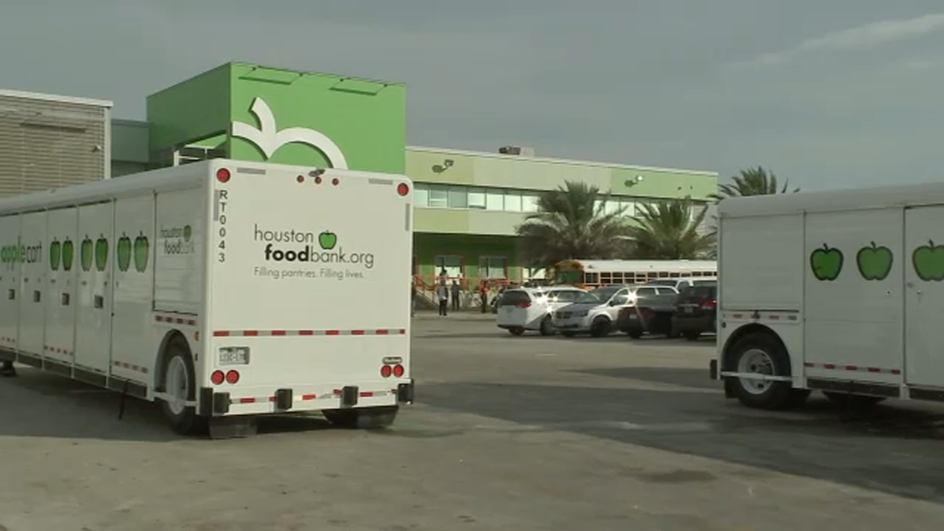 H-E-B helping replenish Houston Food Bank