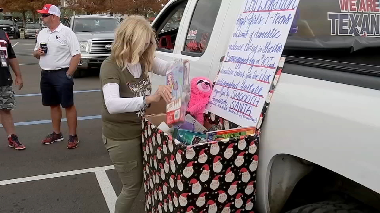 Texans tailgaters team up for domestic abuse victims