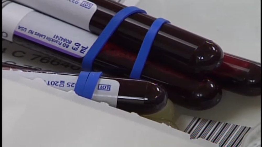 Red Cross wants to ease blood donation ban for gay men