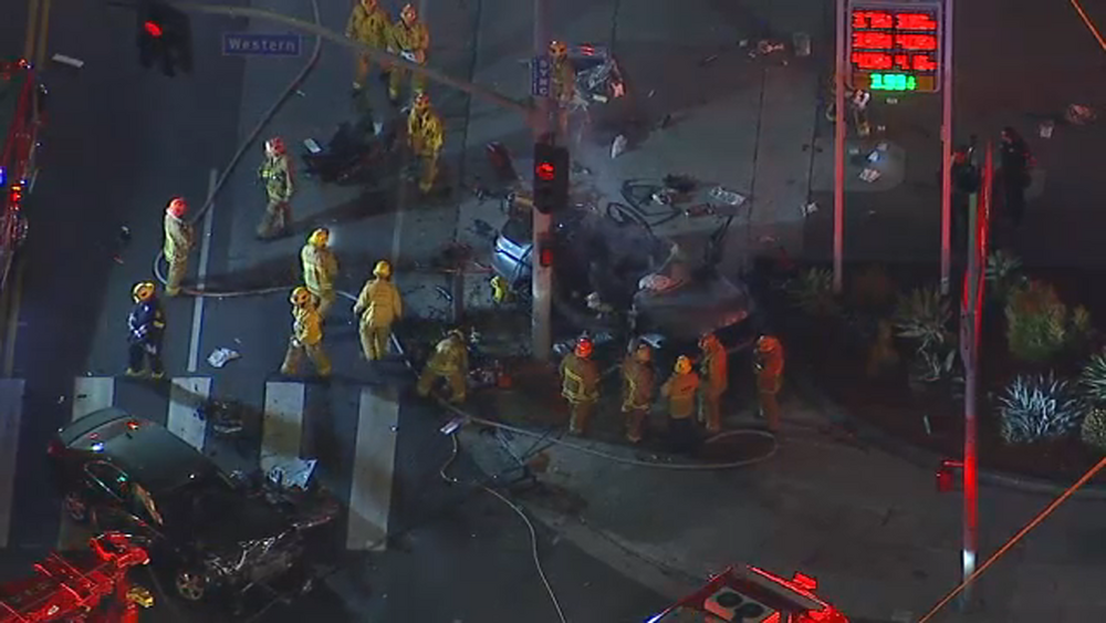 5 injured in violent two-car crash in Koreatown