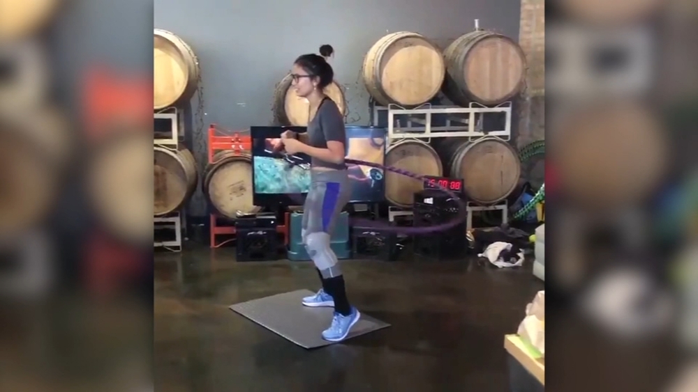Chicago woman breaks world record by hula-hooping for 100 straight hours