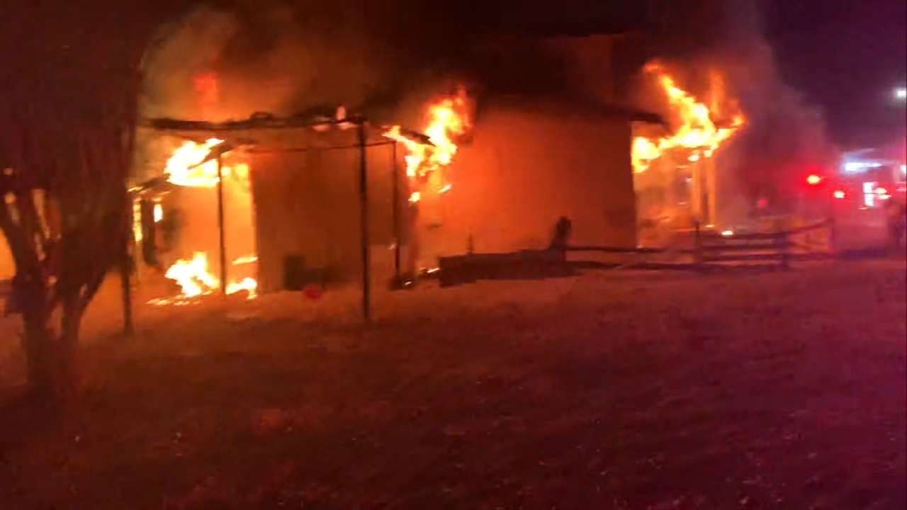 Family displaced after fire destroys central Fresno home, investigators search for arsonist