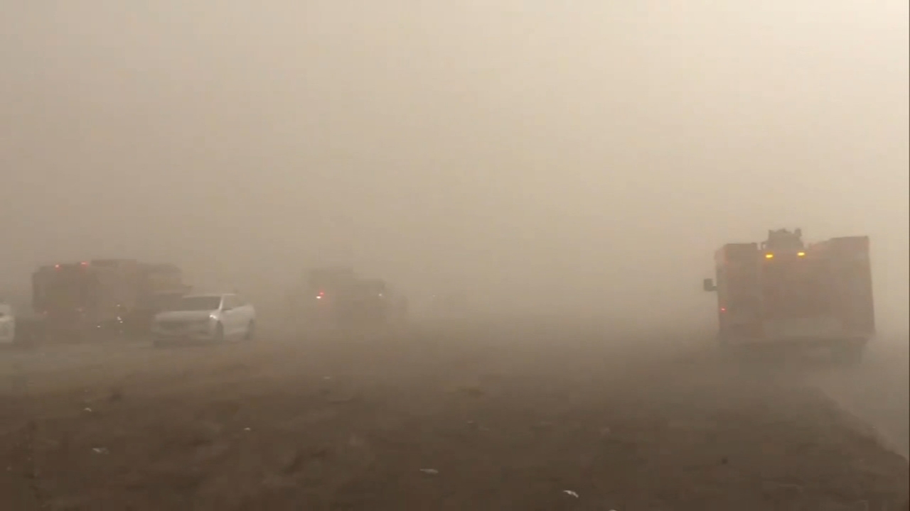 Dust may have played factor in chain-reaction crash on Highway 41 near Caruthers