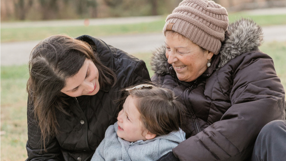 These photographers offer free photoshoots for families battling cancer