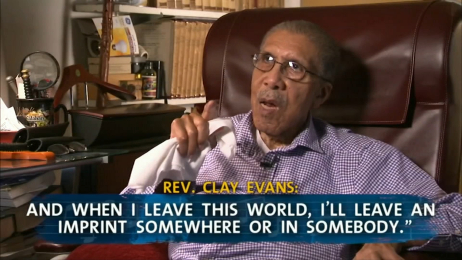 Rev. Clay Evans, pastor at Chicago's Fellowship Missionary Baptist ...