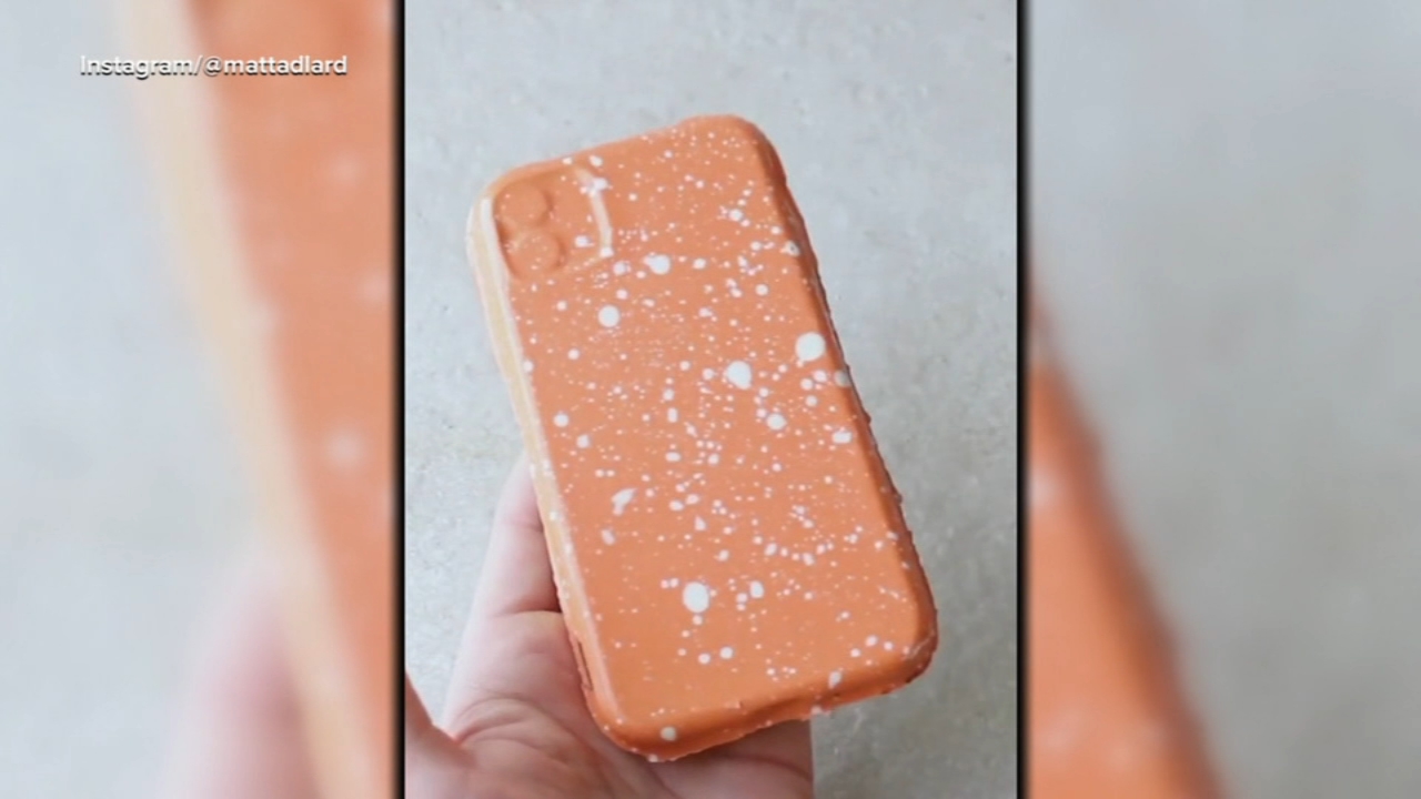 You can eat this chocolate iPhone case