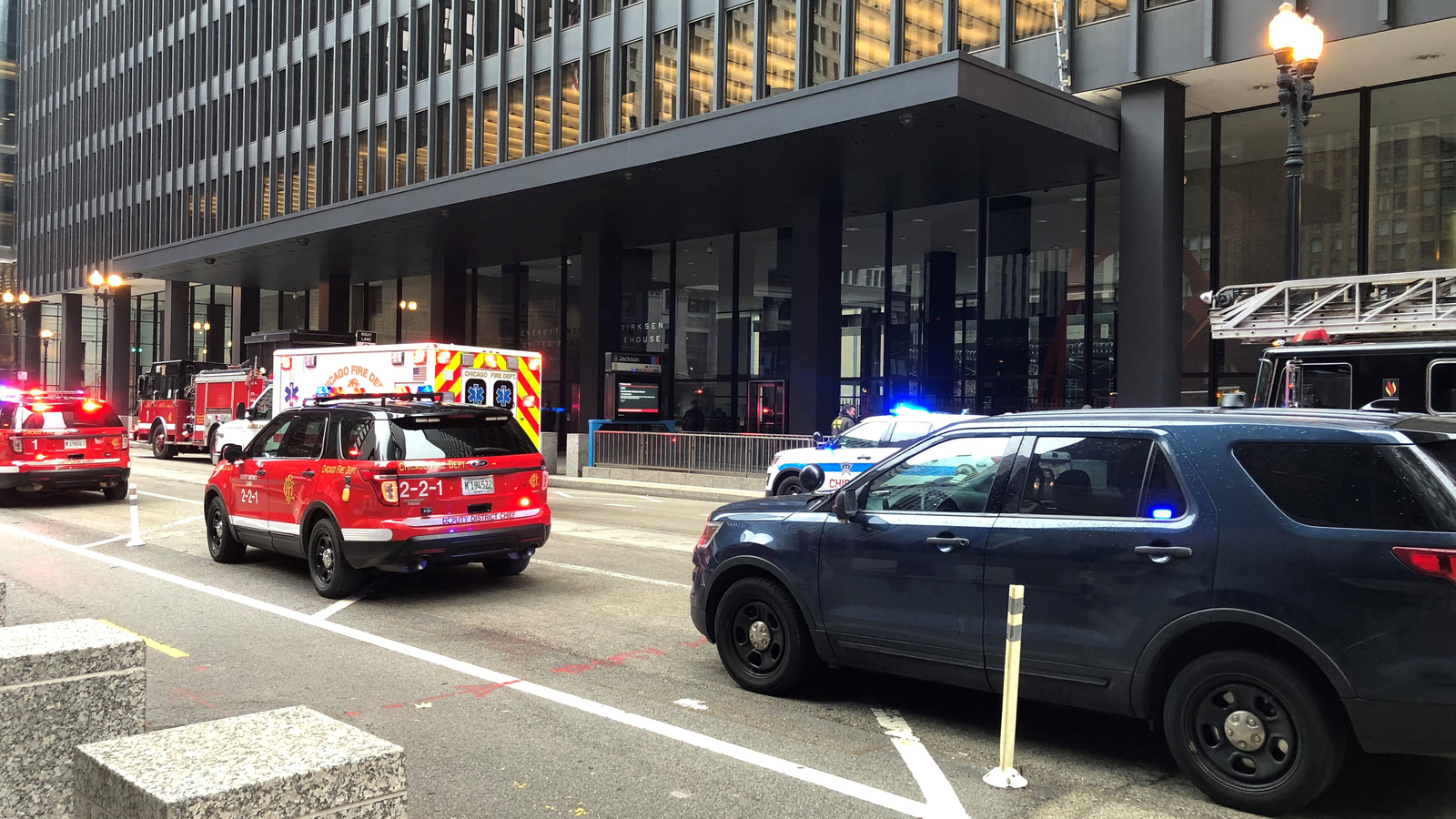 Woman struck by CTA train at Jackson Blue Line platform - ABC7 Chicago