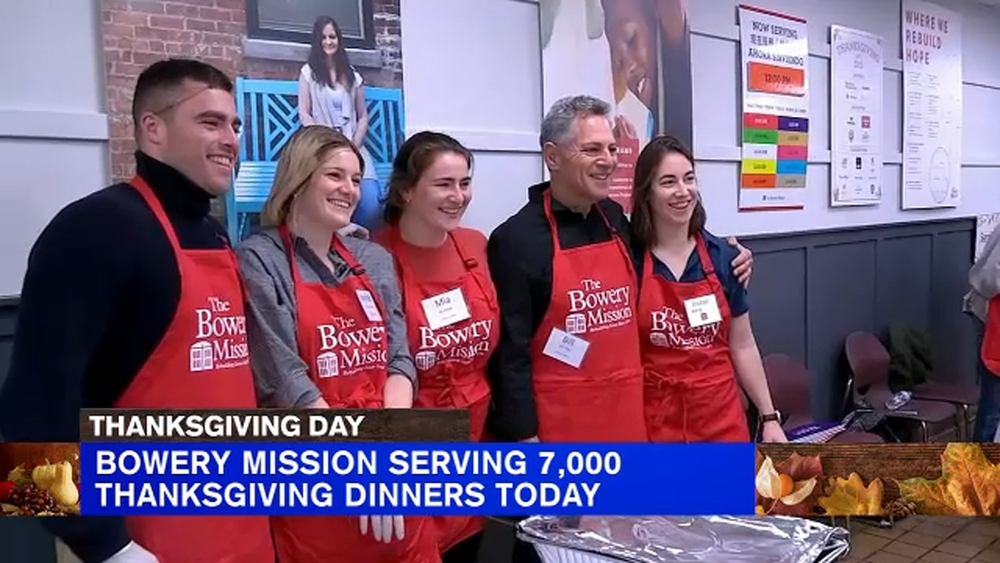 Bowery Mission serves 7,000 meals on Thanksgiving